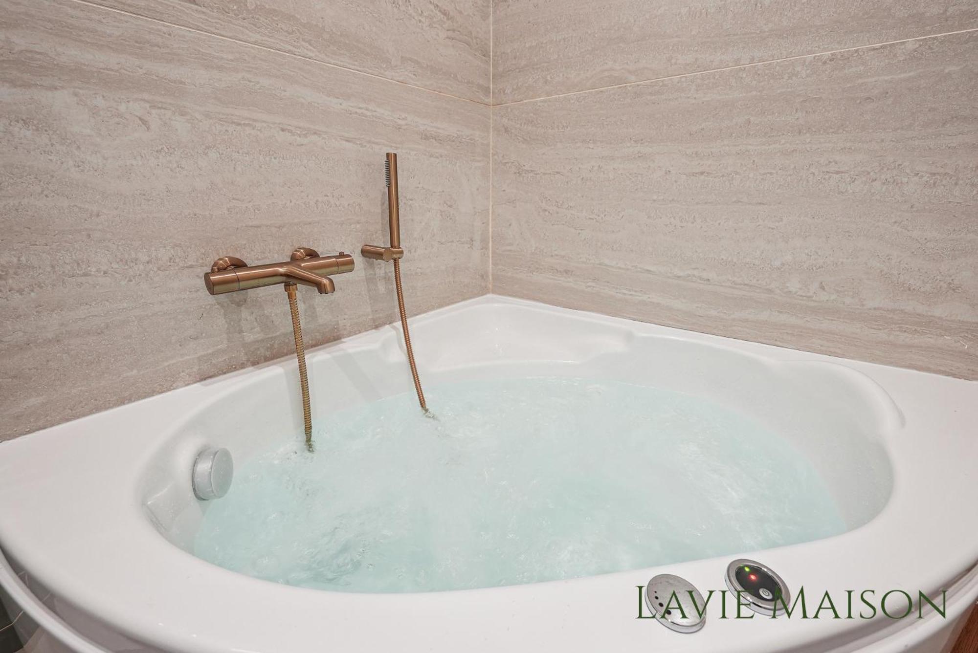 Lavie Maison & Hot Tub Appartamento Bordeaux